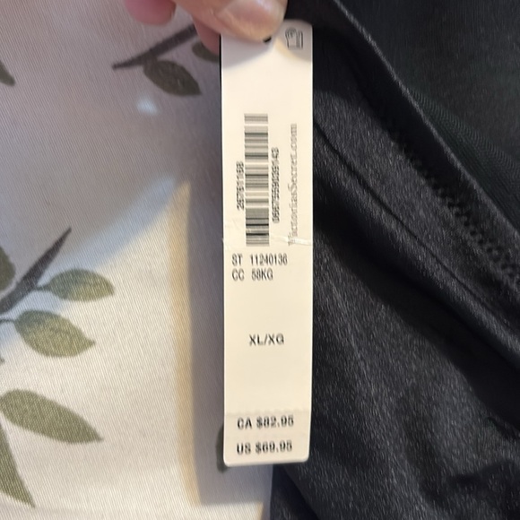 Victoria’s secret Black One piece swim suit.  size XL - Picture 2 of 4